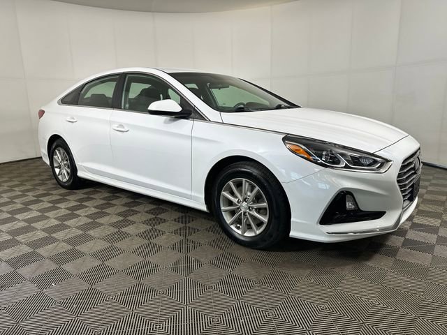 Used 2019 Hyundai Sonata SE FWD image 2