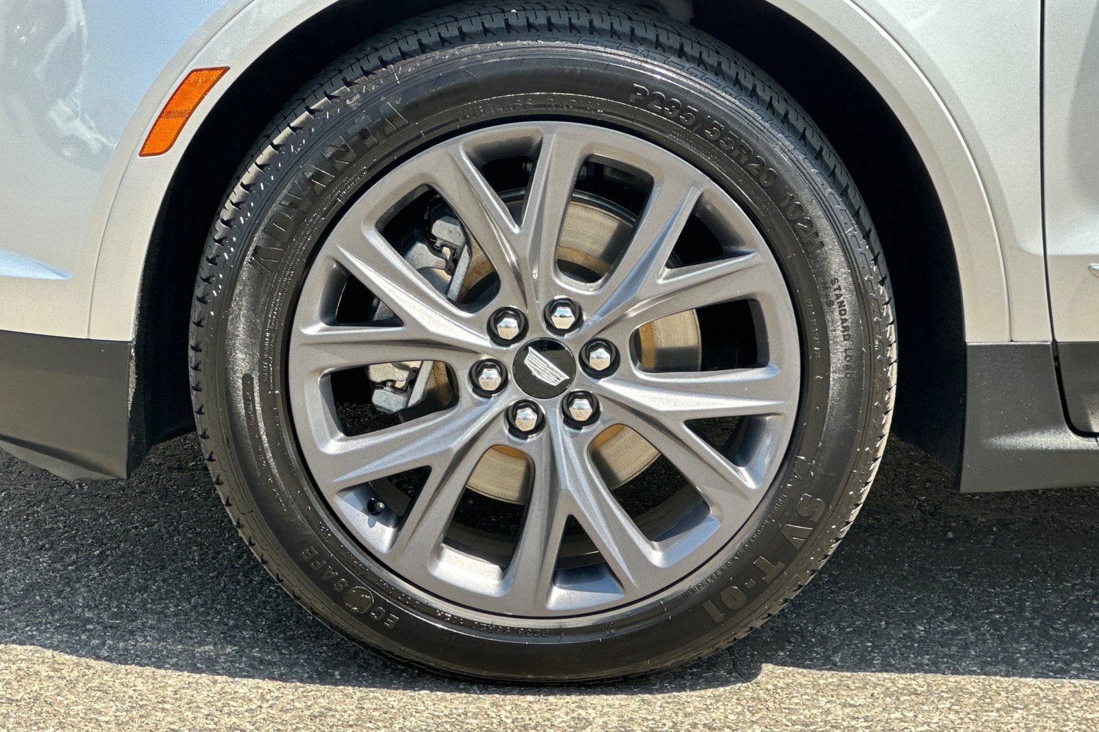 Certified 2019 Cadillac XT5 Luxury w/ Sport Package FWD image 37