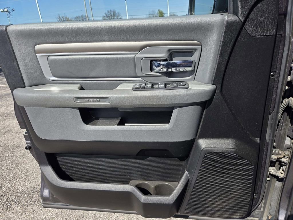 Used 2019 RAM 1500 Big Horn image 32
