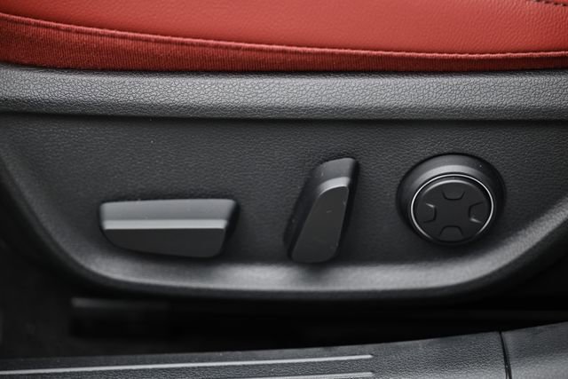 New 2025 Genesis G70 2.5T w/ Sport Prestige Package image 23