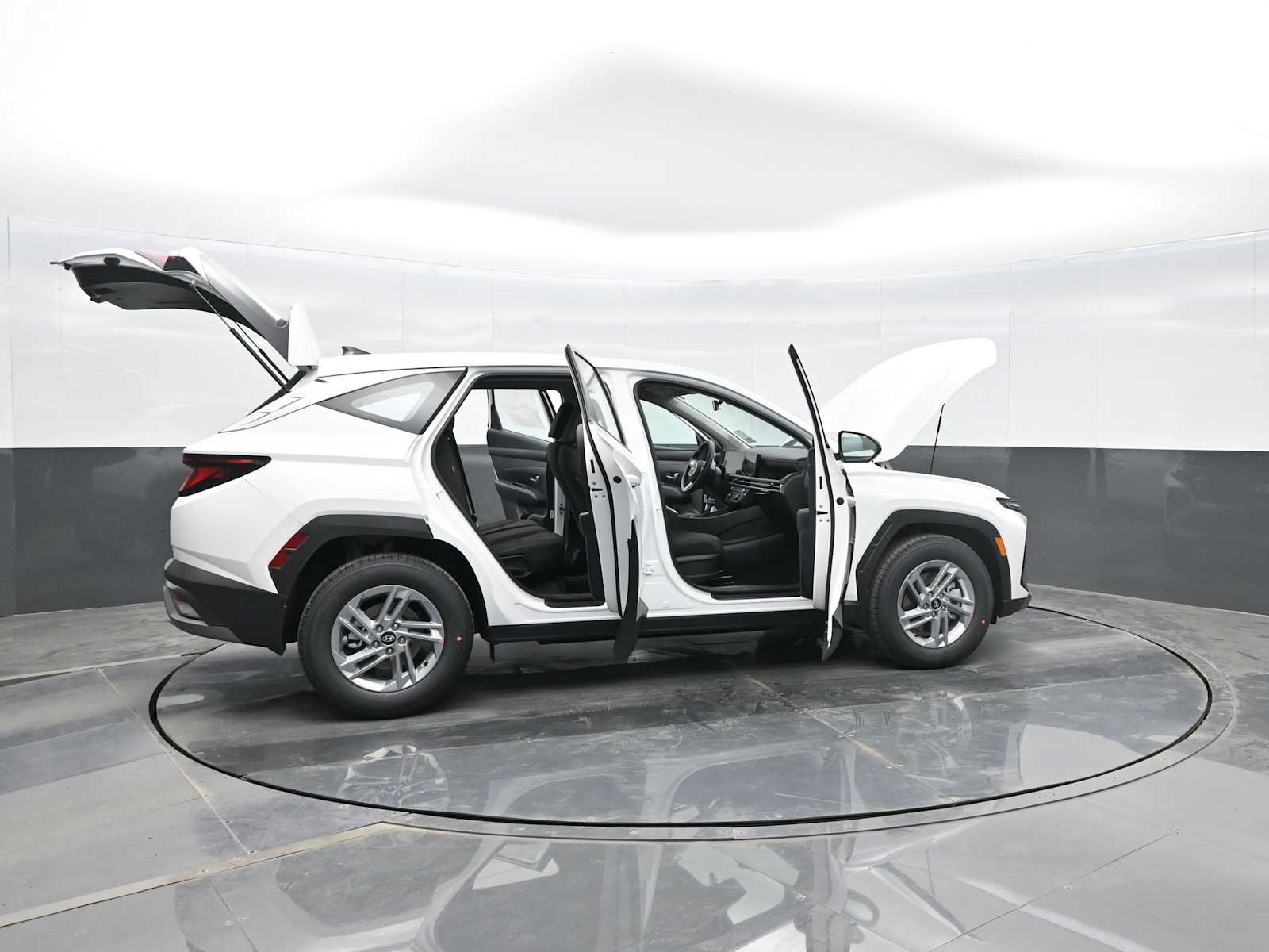 New 2026 Hyundai Tucson SE image 30