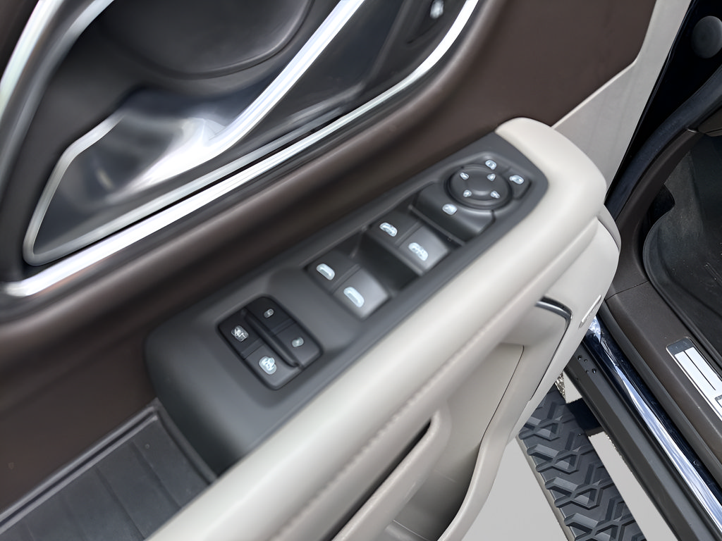 Used 2022 Chevrolet Tahoe Z71 AWD/4WD image 19