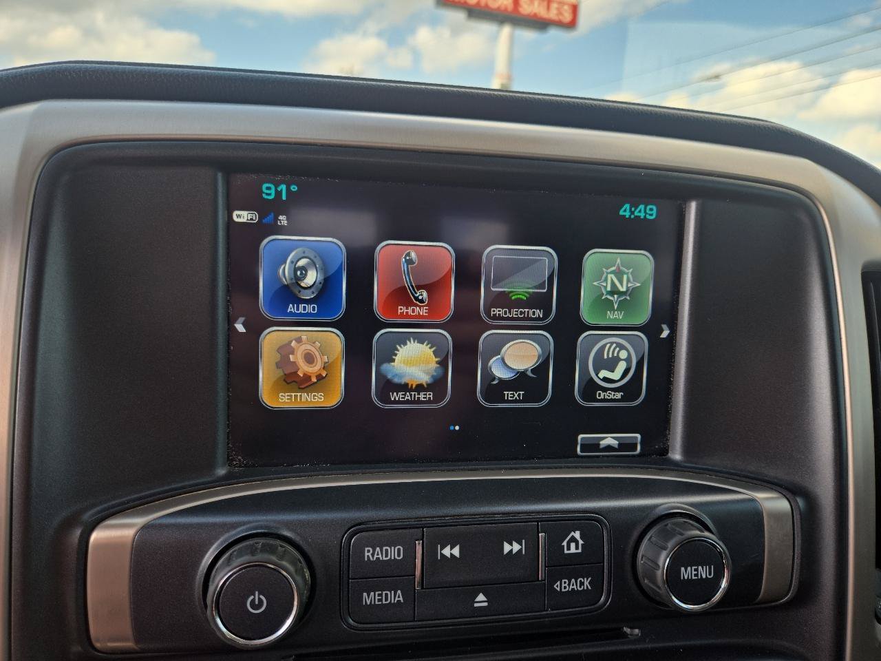 Used 2018 GMC Sierra 2500 Denali w/ Duramax Plus Package AWD/4WD image 15