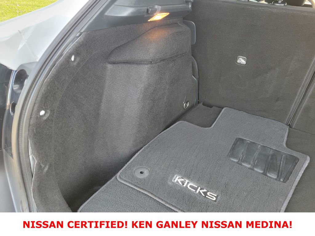 Certified 2025 Nissan Kicks SV AWD/4WD image 41