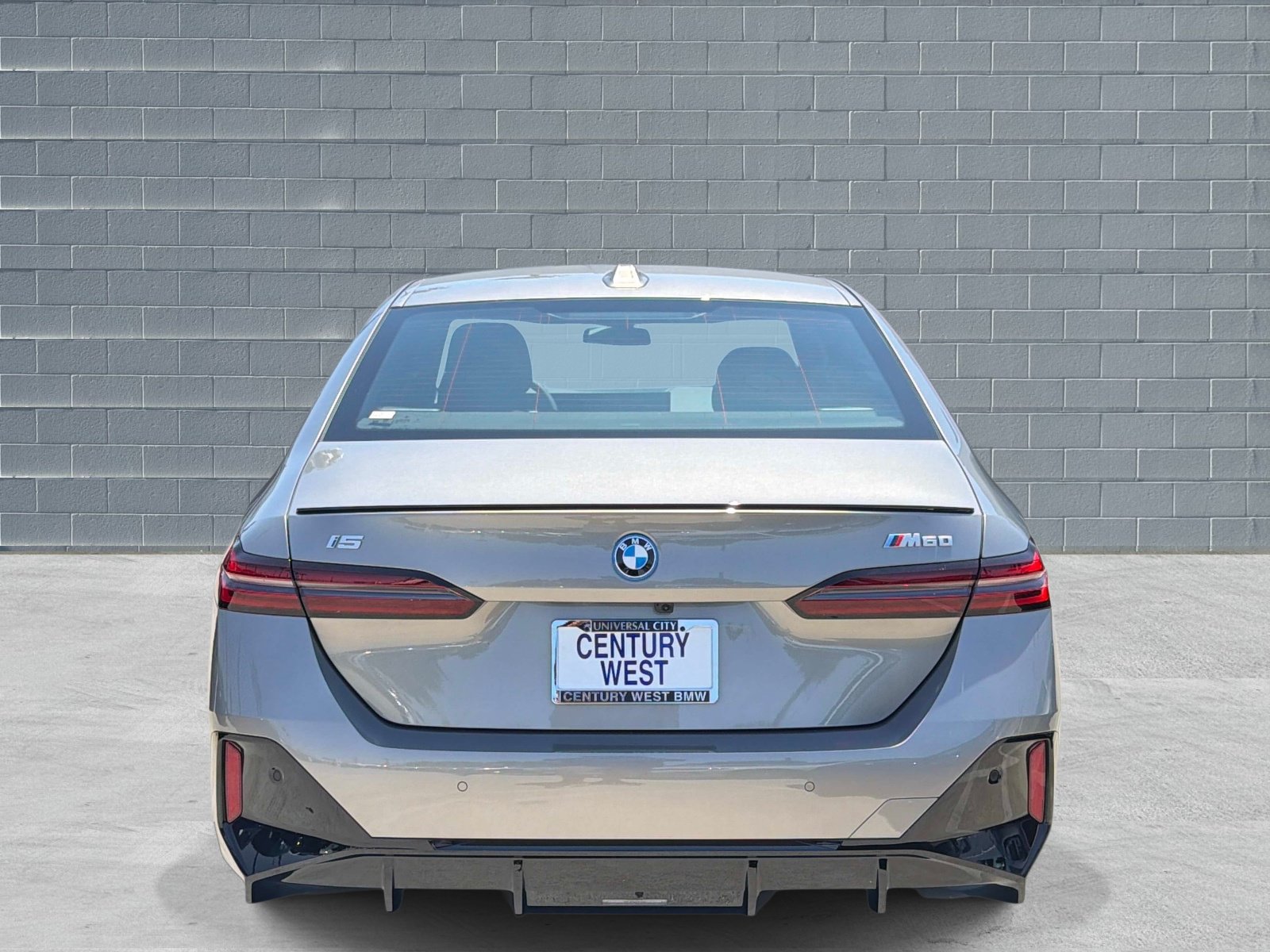 New 2026 BMW i5 M60 w/ Premium Package AWD/4WD image 4