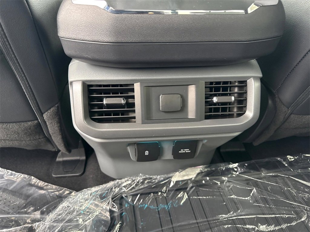 New 2025 Ford F150 Lariat w/ Equipment Group 501A Mid image 13