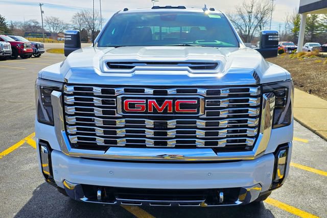 New 2026 GMC Sierra 3500 Denali w/ Denali Reserve Package image 2