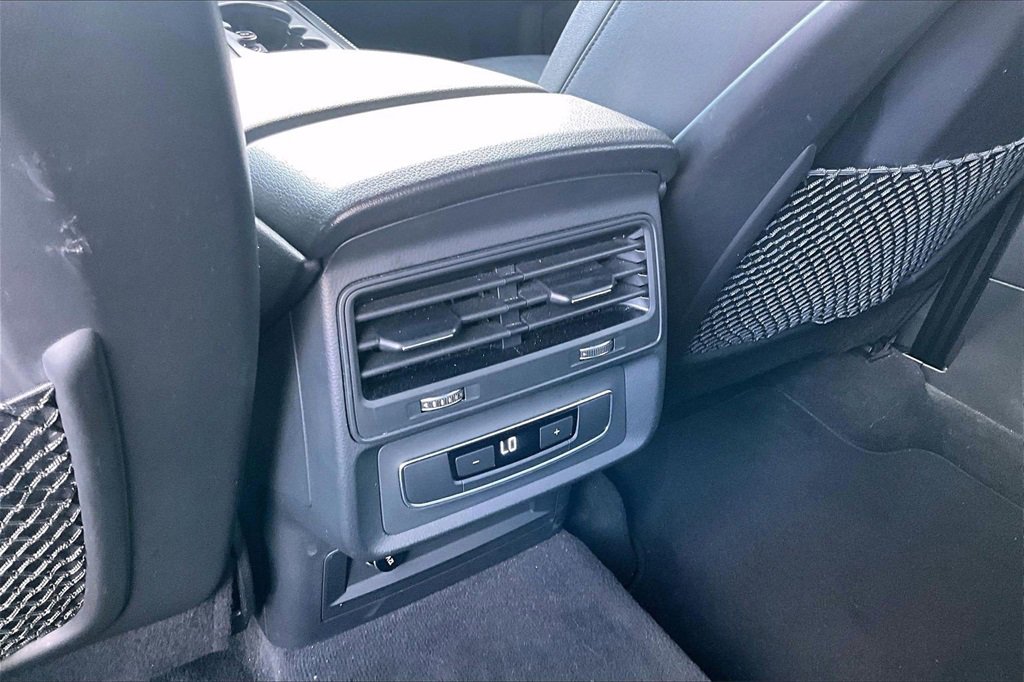 Used 2020 Audi Q7 3.0T Premium Plus image 10