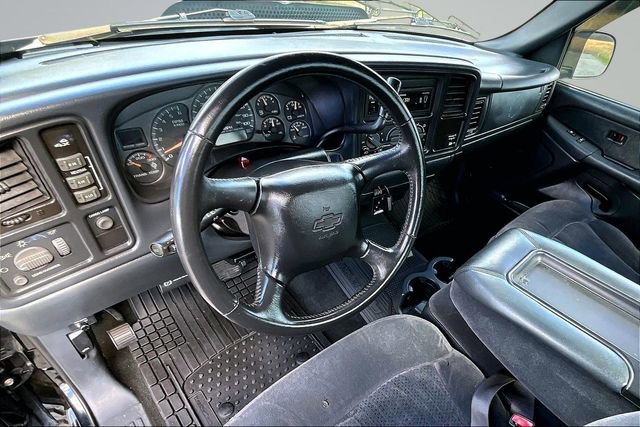 Used 2002 Chevrolet Silverado 2500 LS AWD/4WD image 8