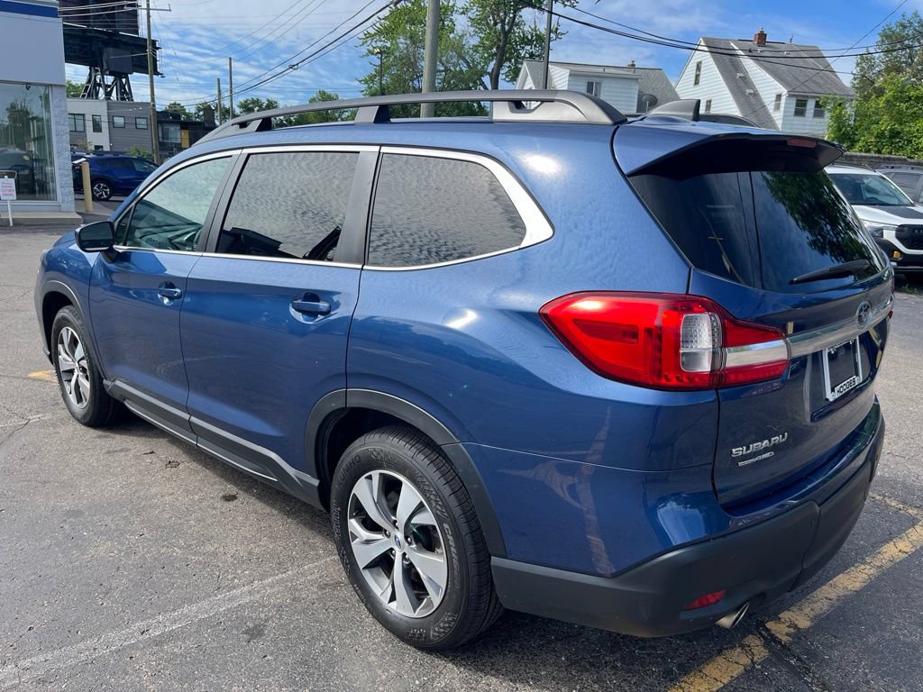 Certified 2022 Subaru Ascent Premium w/ Convenience Package AWD/4WD image 6