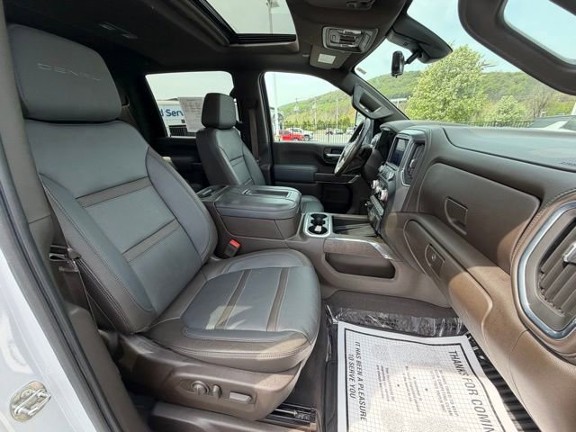 Used 2022 GMC Sierra 3500 Denali w/ Technology Package AWD/4WD image 43