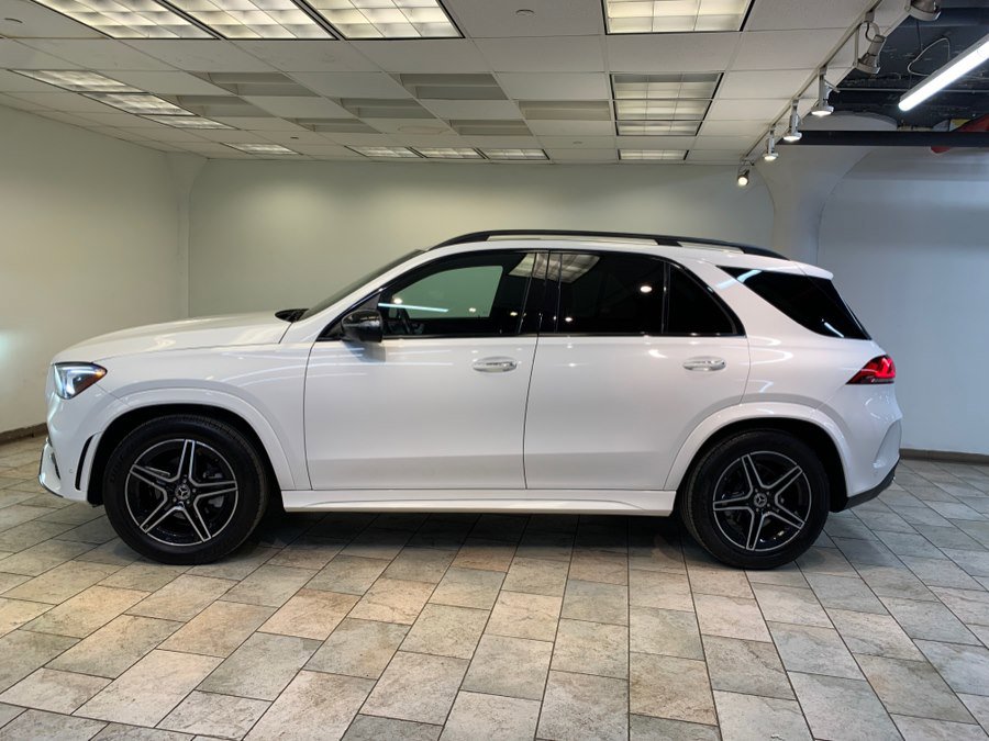 Used 2023 Mercedes-Benz GLE 350 4MATIC w/ AMG Line Exterior image 5