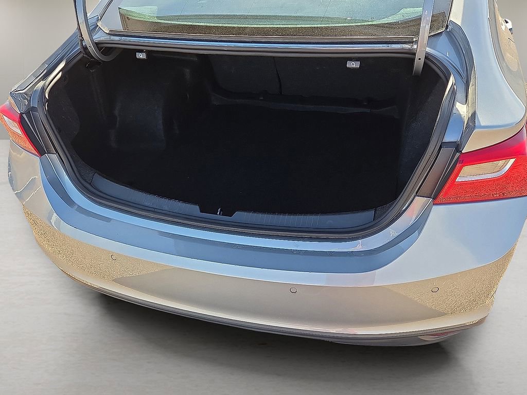 Used 2024 Chevrolet Malibu LT image 17