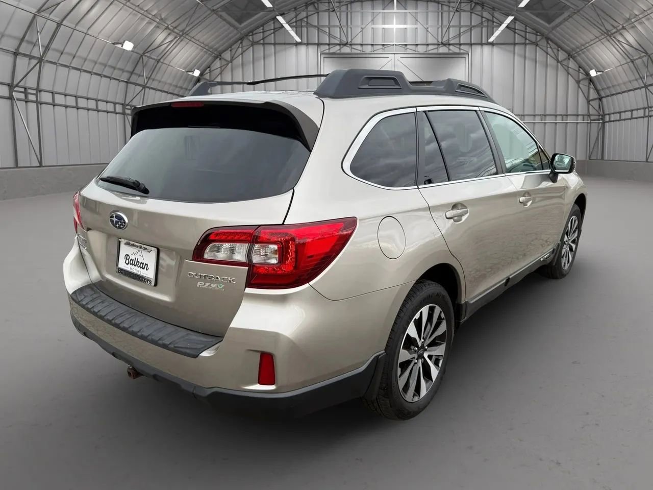 Used 2015 Subaru Outback 2.5i Limited image 4
