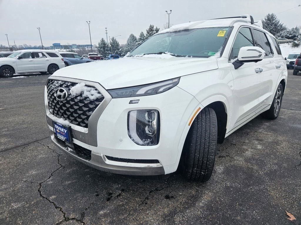 Used 2022 Hyundai Palisade Calligraphy w/ Winter Package image 3