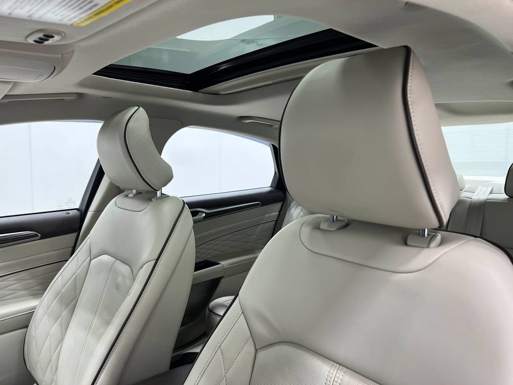 Used 2017 Ford Fusion Energi Platinum FWD image 13