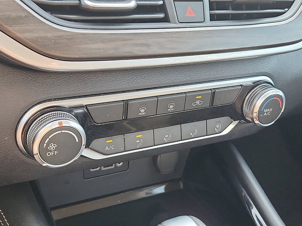 Used 2023 Nissan Altima 2.5 SV FWD image 10