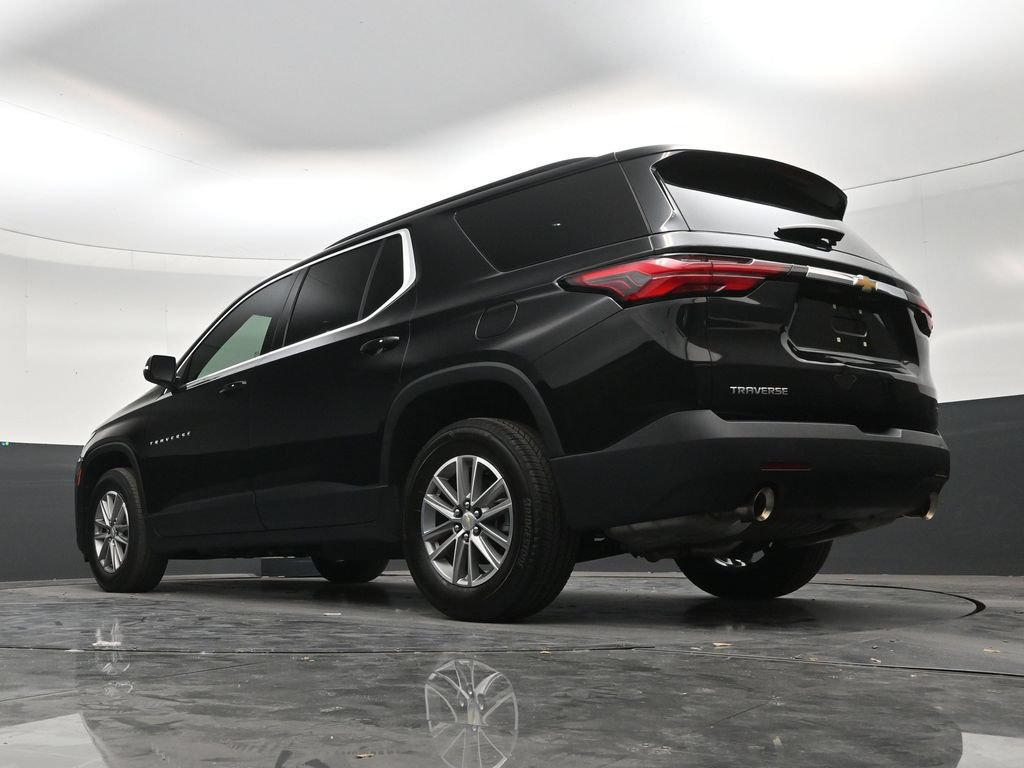 Used 2023 Chevrolet Traverse LT FWD image 22