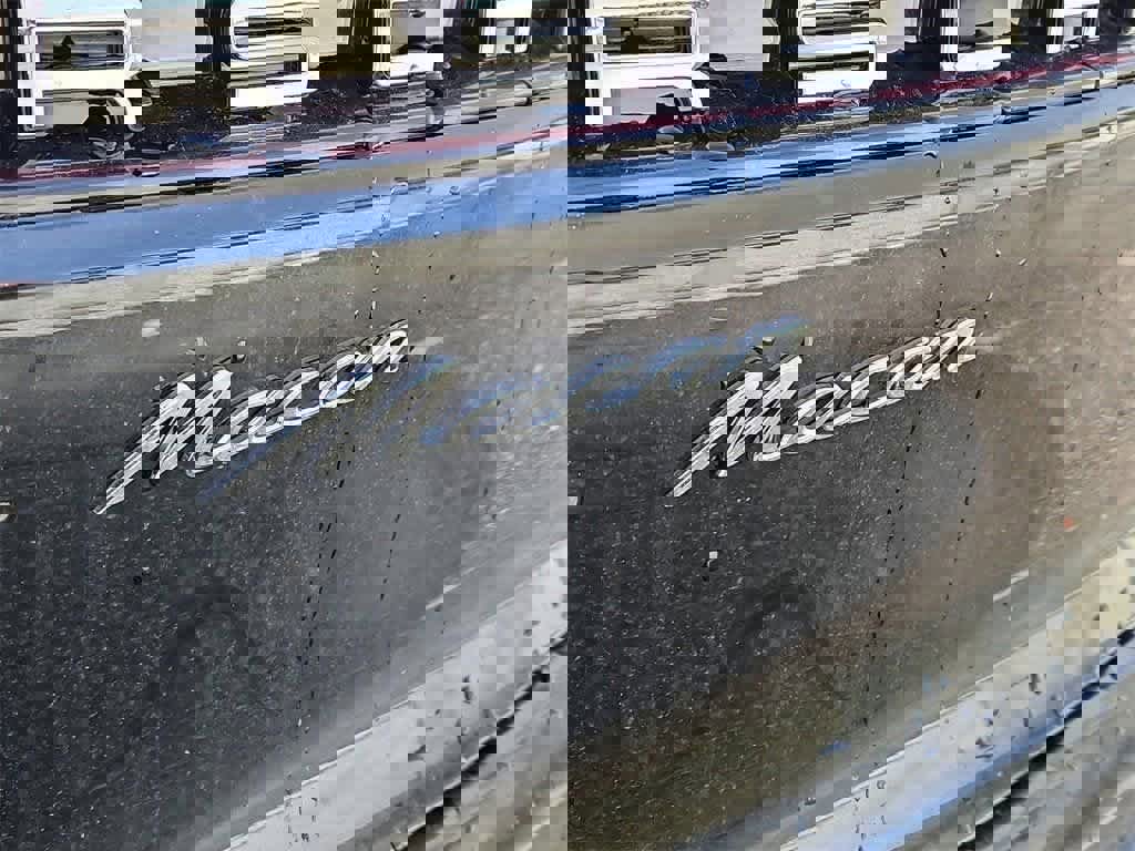 Certified 2025 Porsche Macan image 13