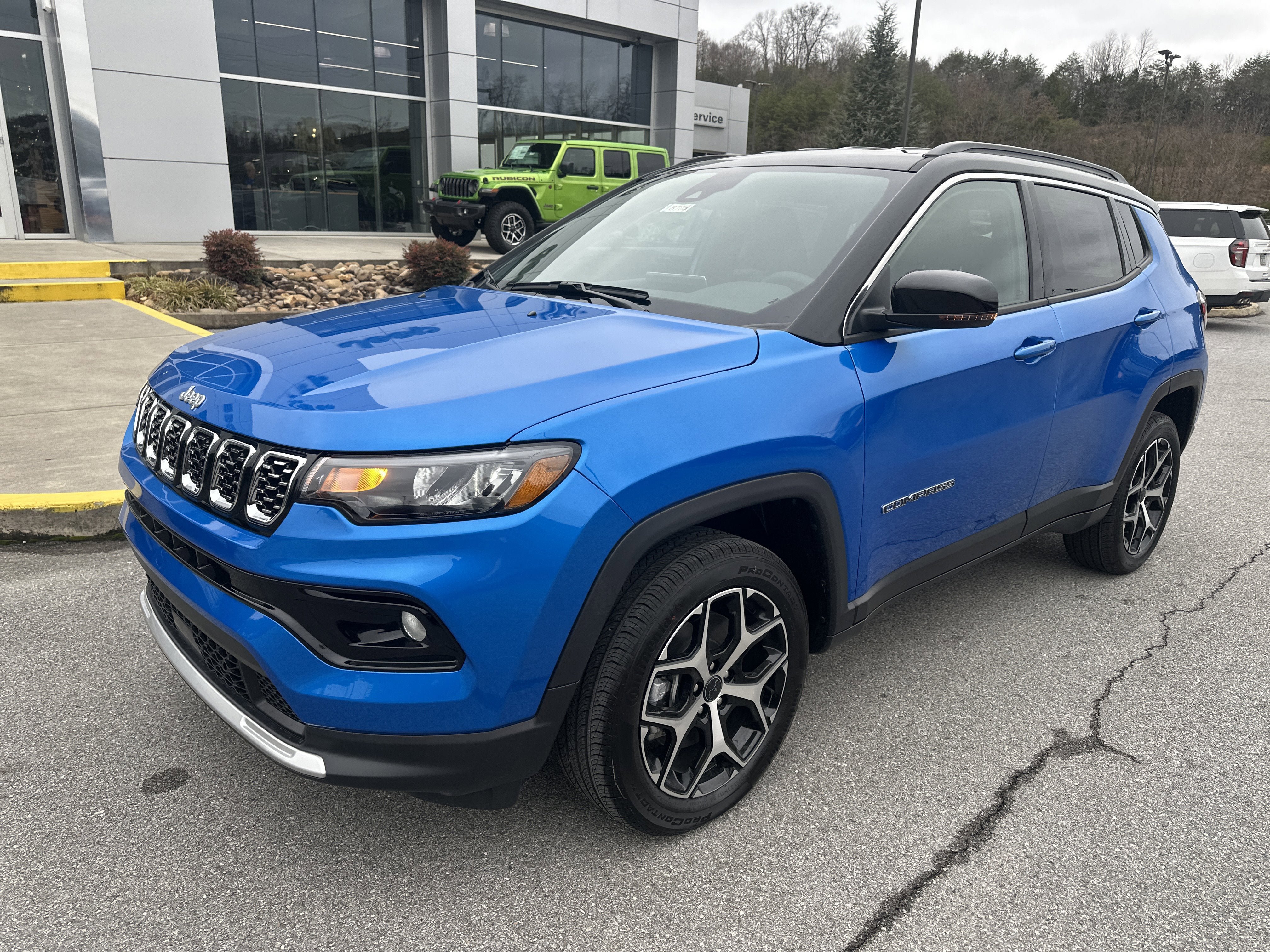 New 2026 Jeep Compass Limited AWD/4WD image 2