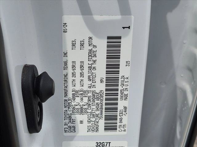 Used 2024 Toyota Sequoia TRD Pro AWD/4WD image 25