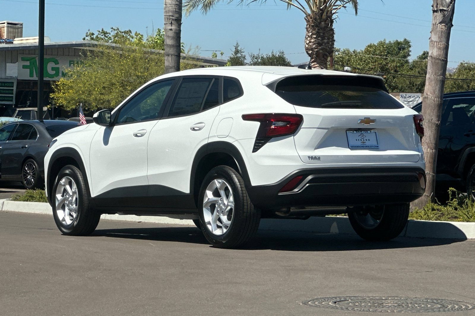 New 2026 Chevrolet Trax LS w/ LS Convenience Package FWD image 6