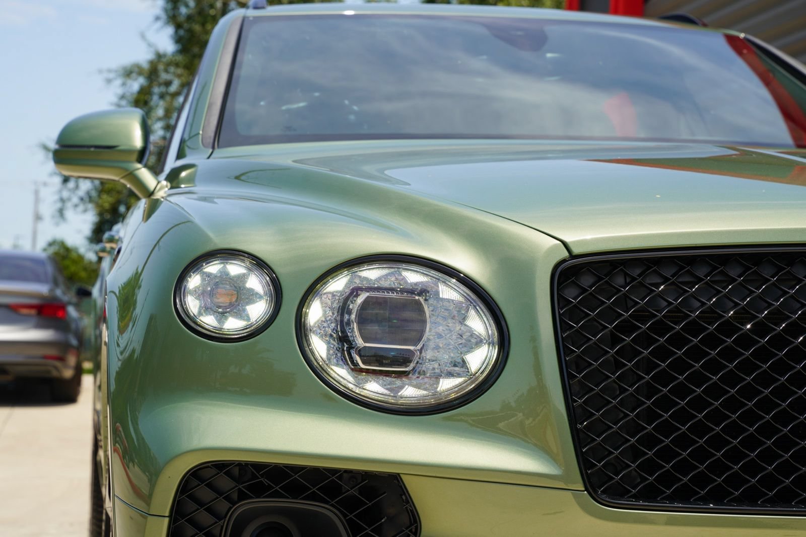 Used 2022 Bentley Bentayga AWD/4WD image 14