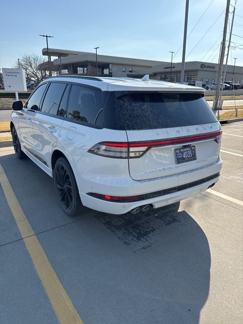 Used 2023 Lincoln Aviator Reserve w/ Equipment Group 201A image 5