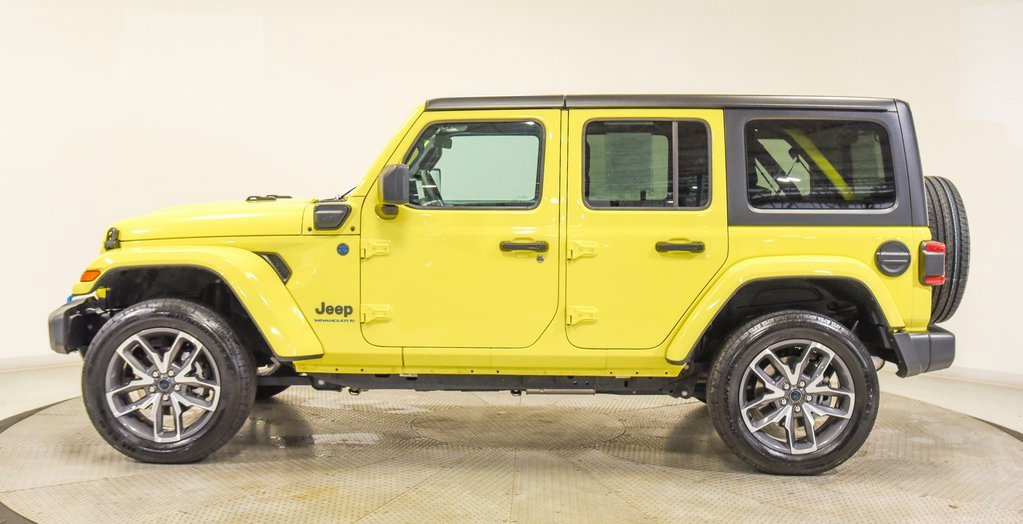 Used 2024 Jeep Wrangler Unlimited w/ Convenience Group image 12