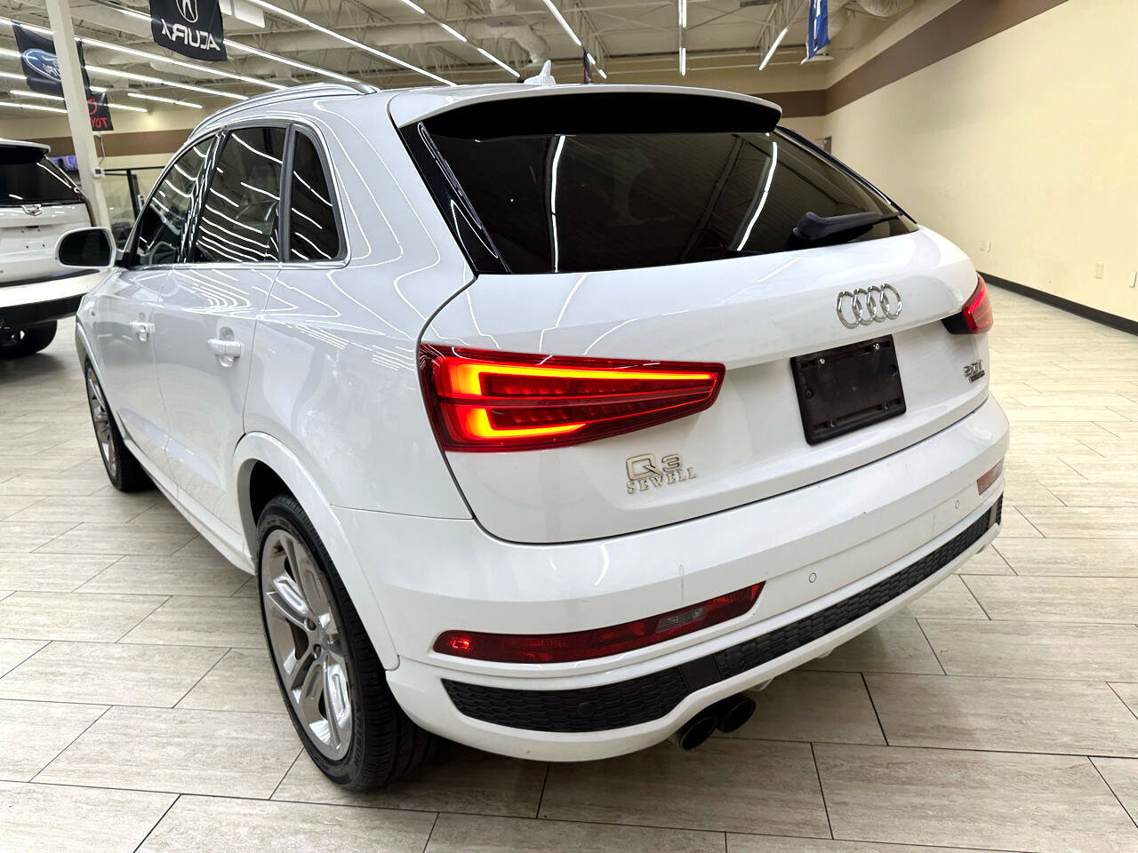 Used 2016 Audi Q3 2.0T Prestige w/ Prestige Package image 8