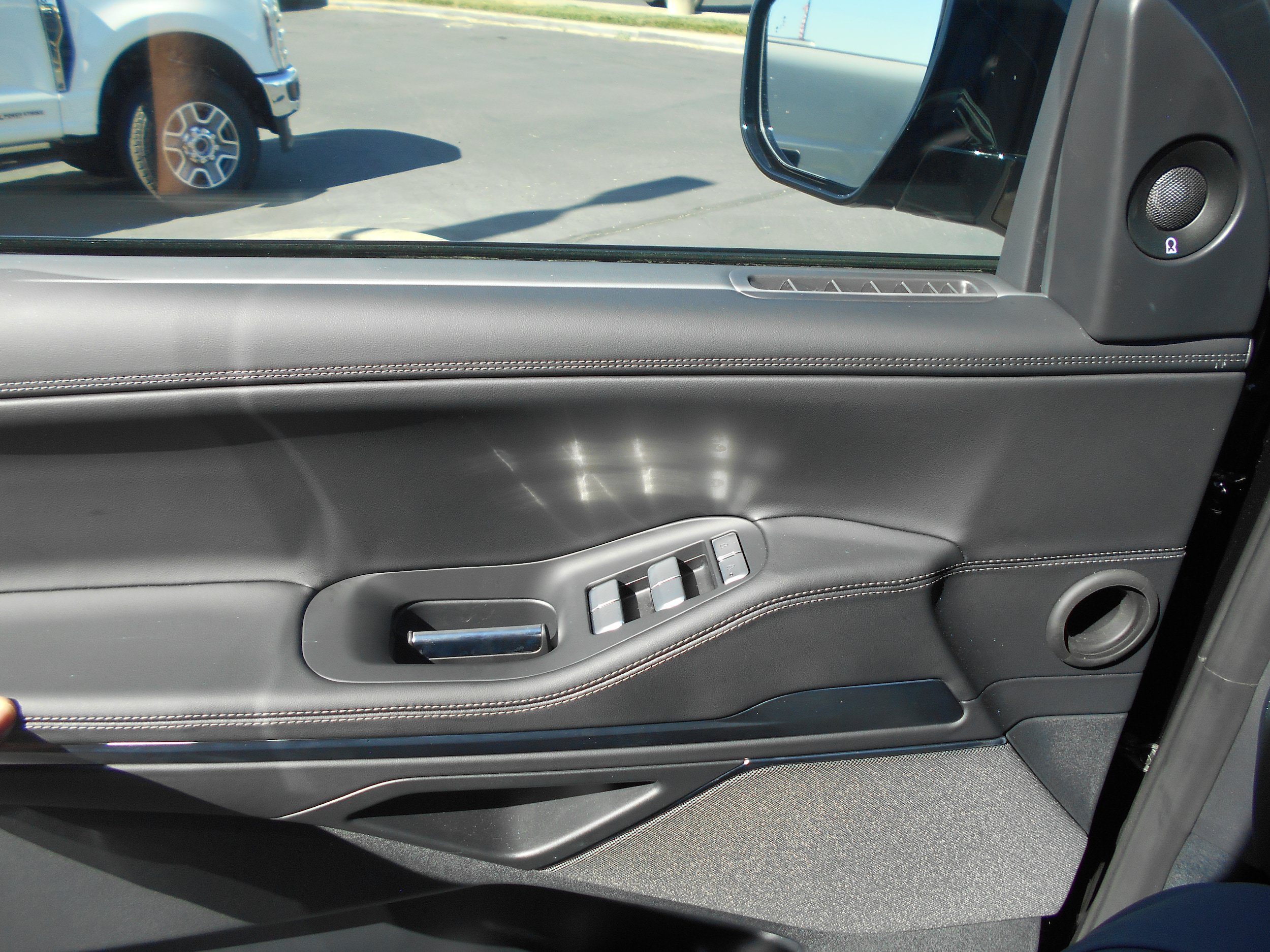 Used 2026 Lincoln Navigator Reserve w/ Jet Appearance Package AWD/4WD image 21