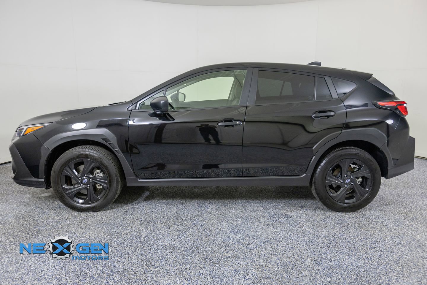 Used 2024 Subaru Crosstrek 2.0i AWD/4WD image 4