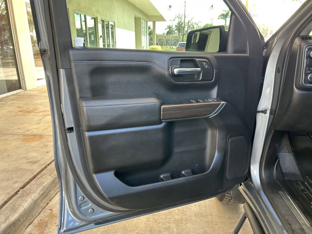 Used 2020 Chevrolet Silverado 1500 LT image 34