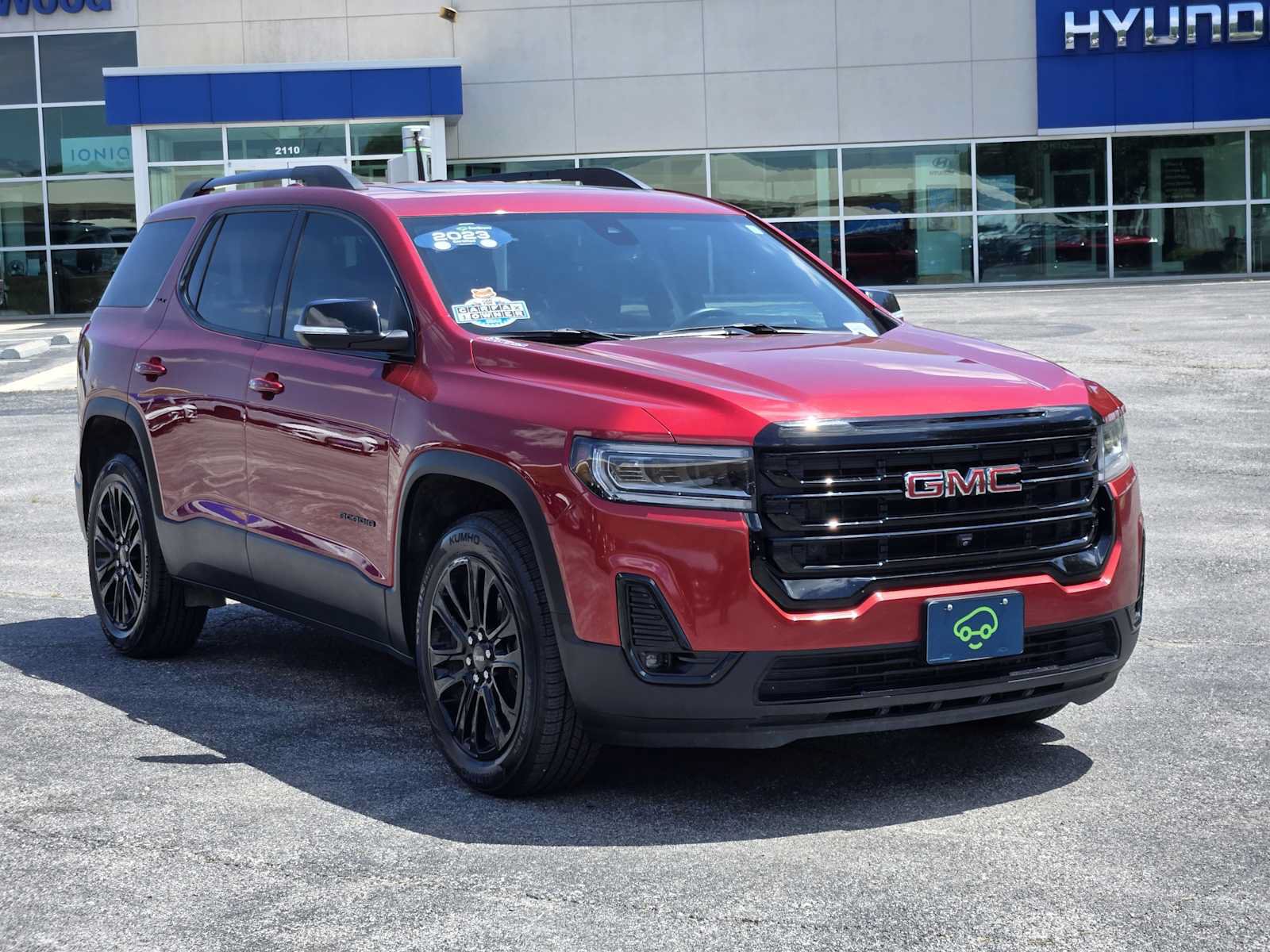 Certified 2023 GMC Acadia SLT w/ Elevation Edition FWD image 3