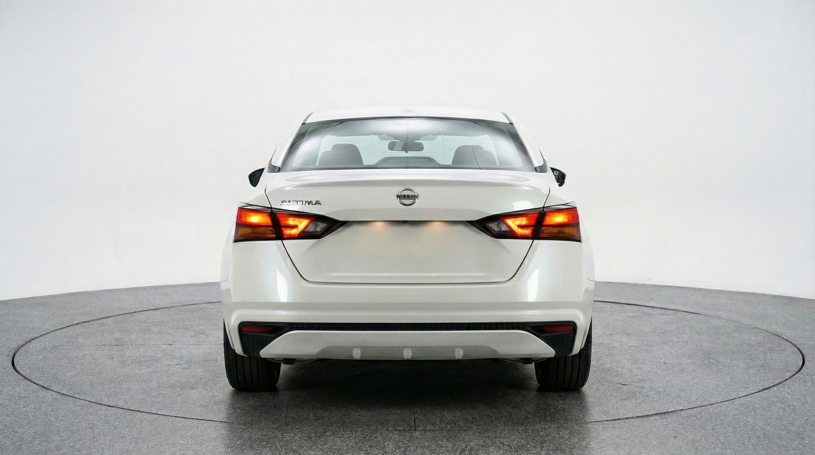 Used 2025 Nissan Altima 2.5 SV image 7
