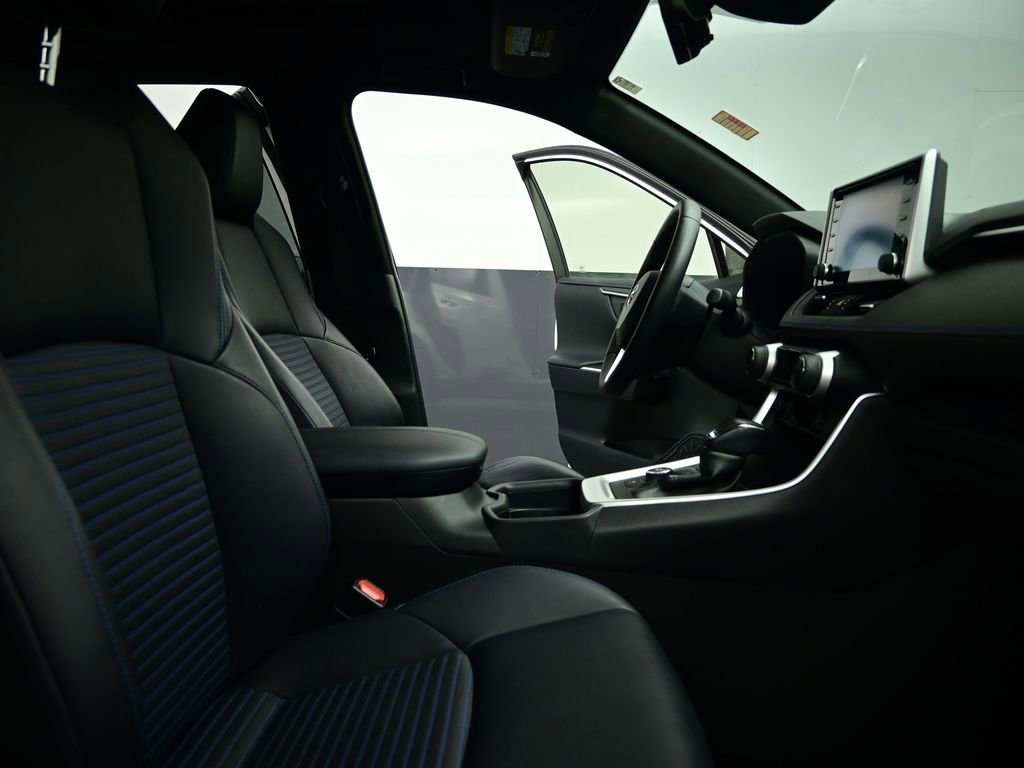 Used 2019 Toyota RAV4 XSE w/ XSE Weather Package image 63