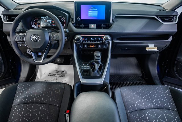 New 2025 Toyota RAV4 XLE image 19