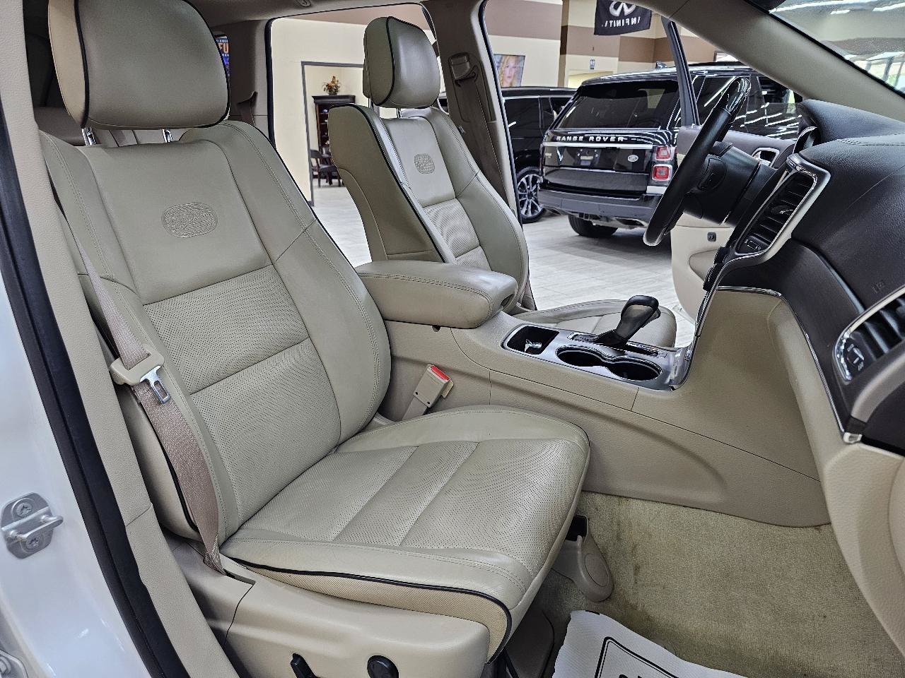 Used 2018 Jeep Grand Cherokee Overland RWD image 21