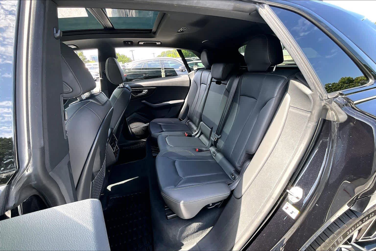 Used 2021 Audi Q8 Premium Plus w/ Premium Plus Package AWD/4WD image 20