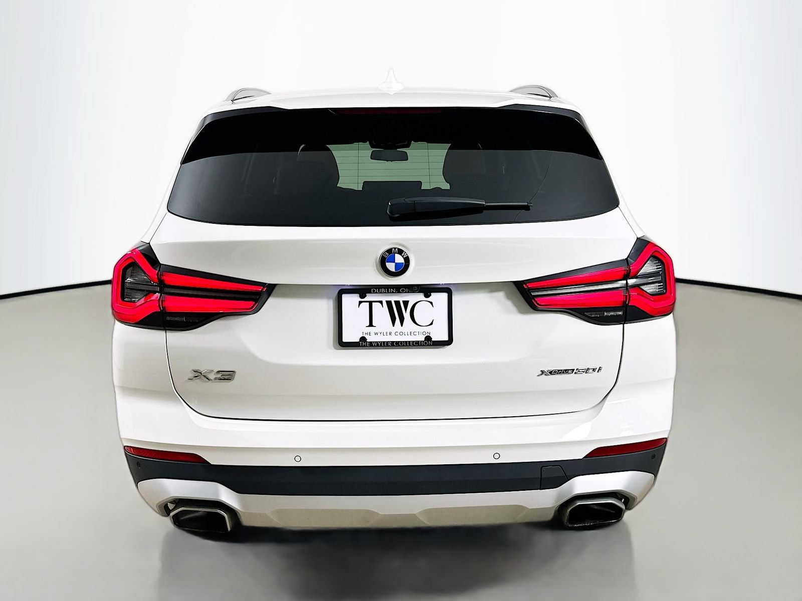 Used 2023 BMW X3 xDrive30i w/ Convenience Package AWD/4WD image 6