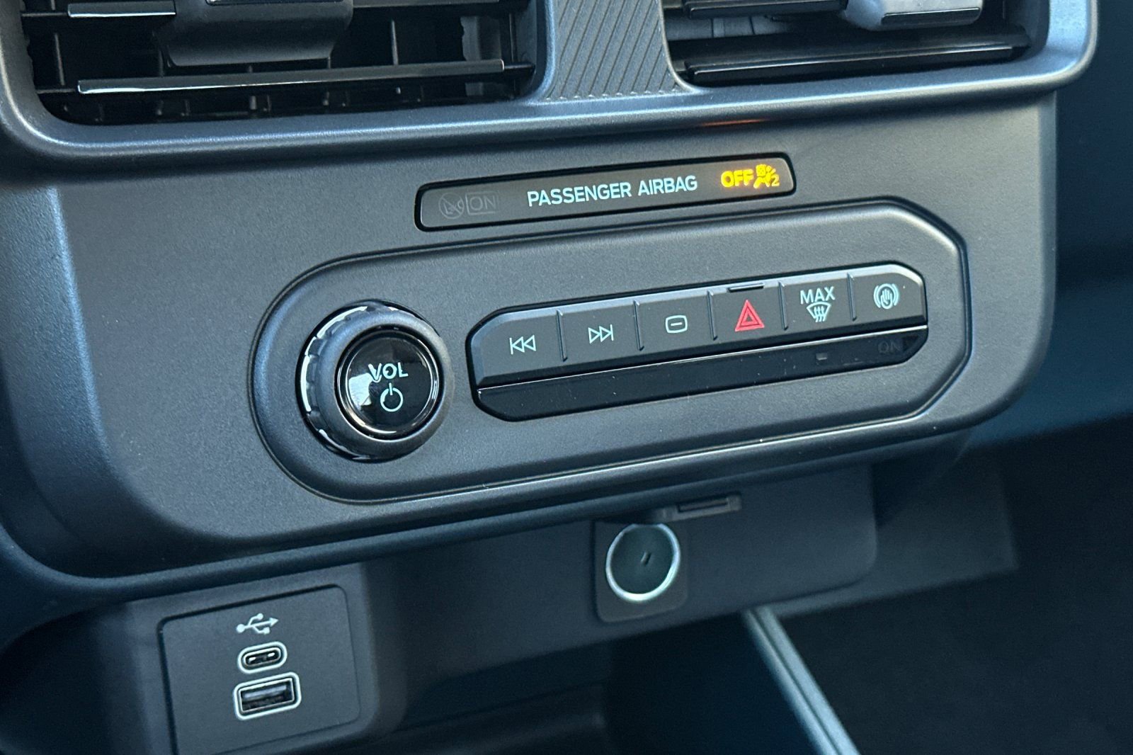 New 2026 Ford Maverick XL w/ Equipment Group 101A image 18