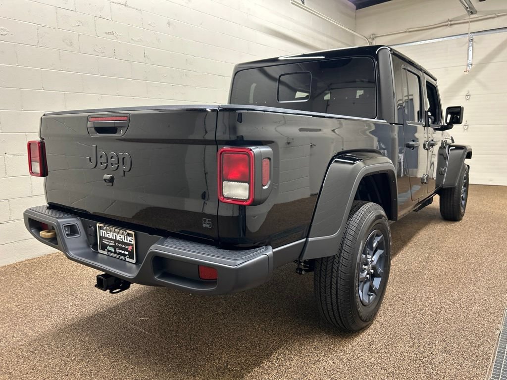 New 2026 Jeep Gladiator Sport AWD/4WD image 2