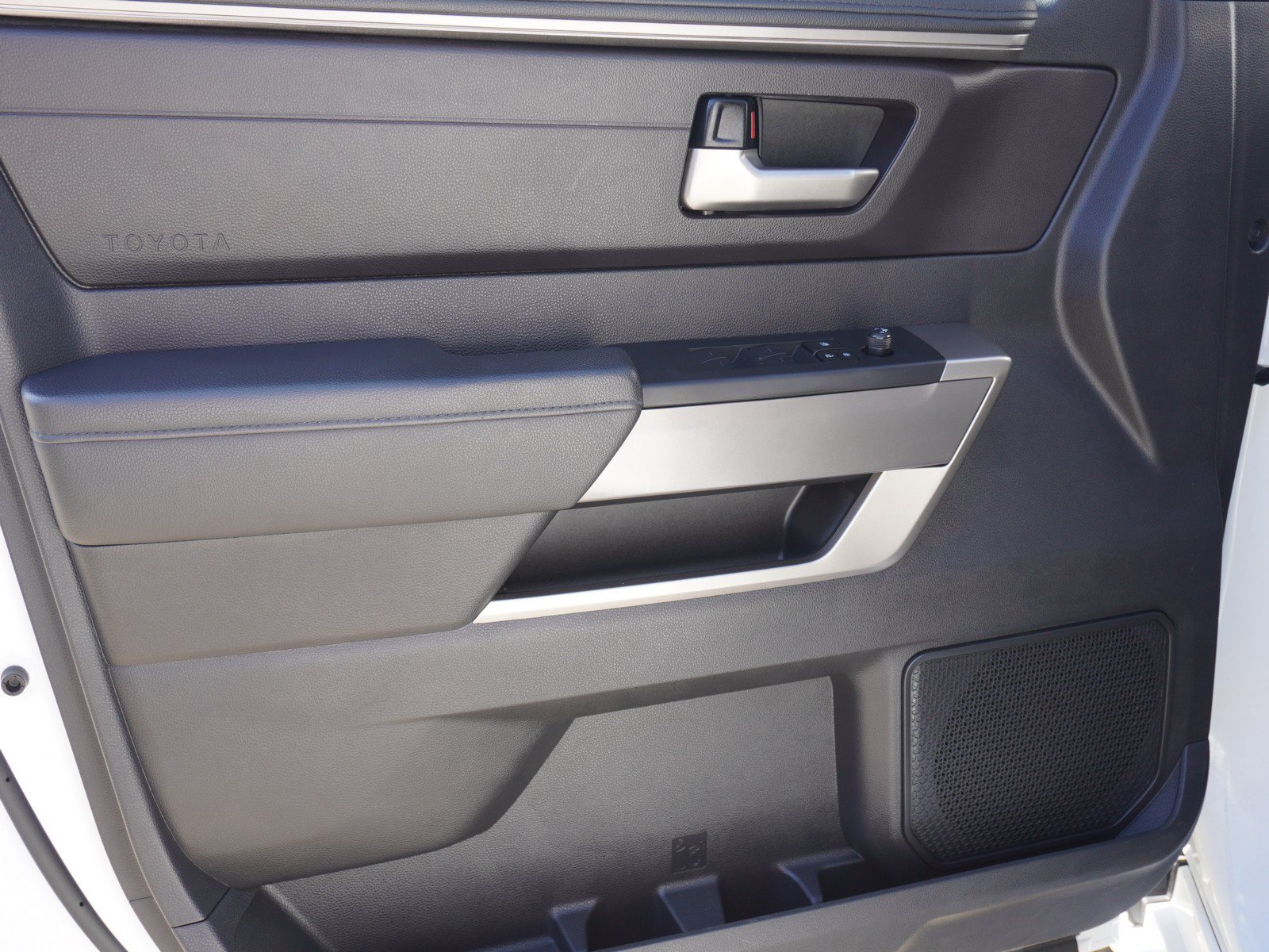 Used 2024 Toyota Tundra SR5 w/ SR5 Convenience Package AWD/4WD image 19