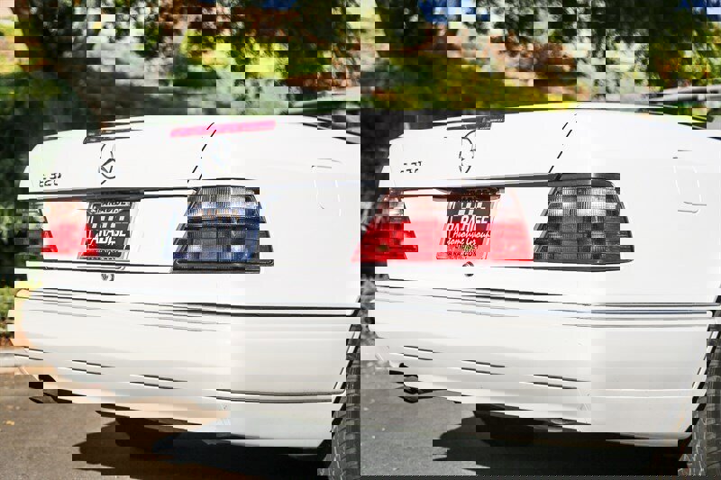 Used 1995 Mercedes-Benz E 320 Convertible image 27