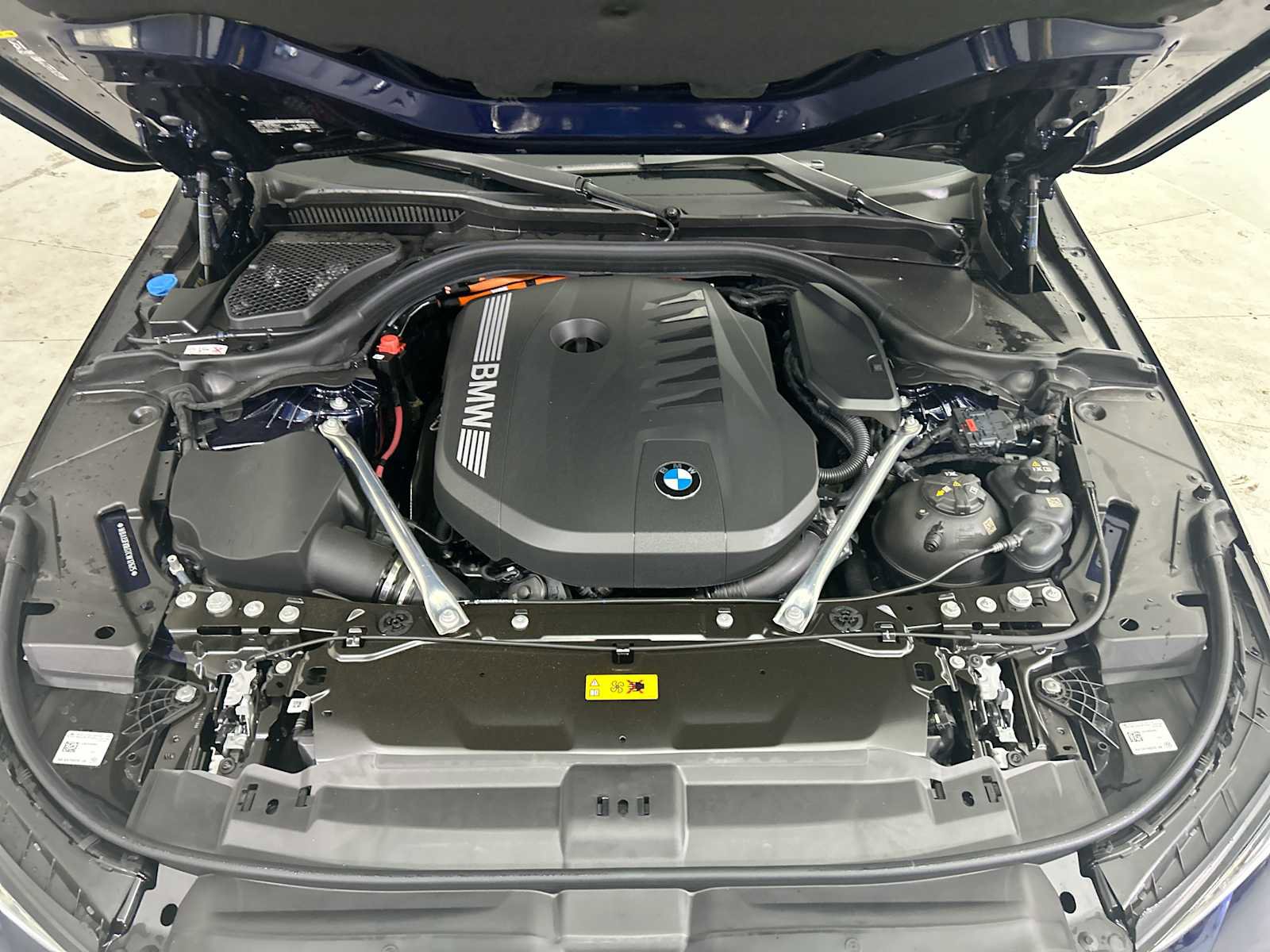 New 2026 BMW 550e xDrive image 18