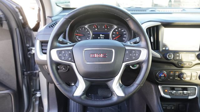 Used 2024 GMC Terrain SLT image 27