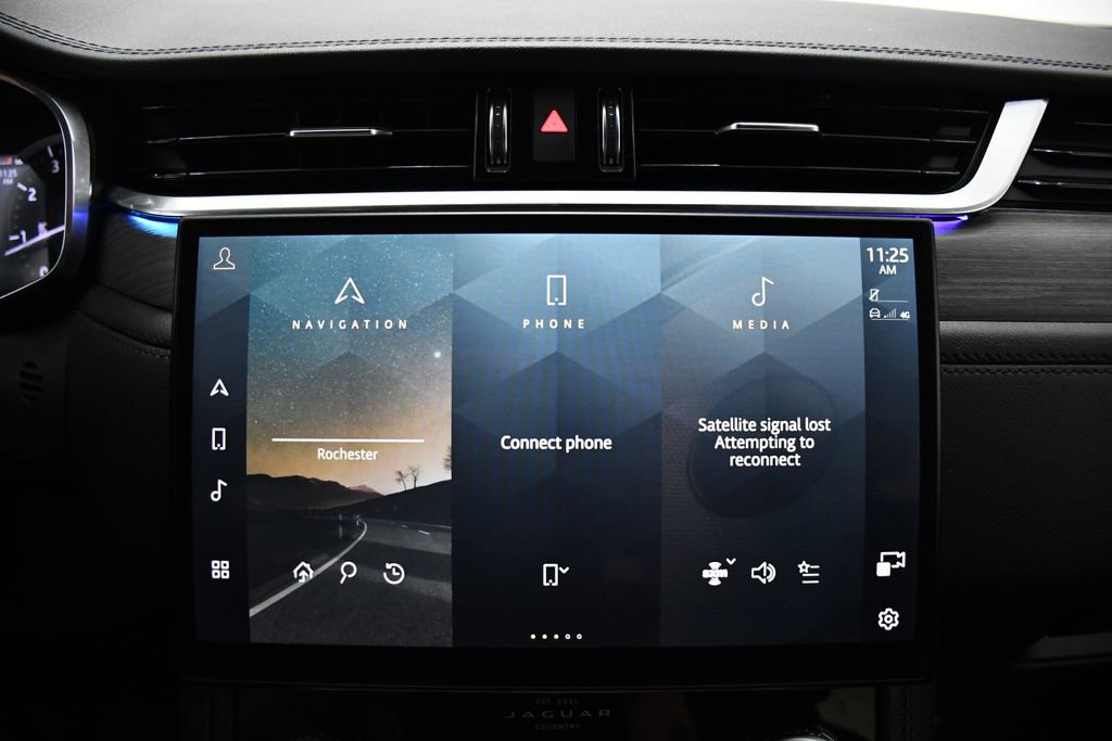 Used 2023 Jaguar F-PACE S AWD/4WD image 13