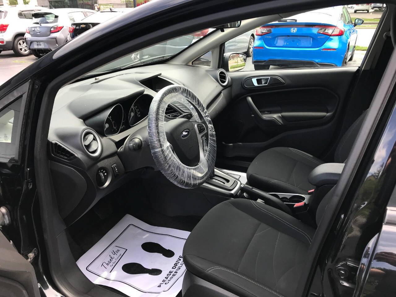 Used 2016 Ford Fiesta SE FWD image 9
