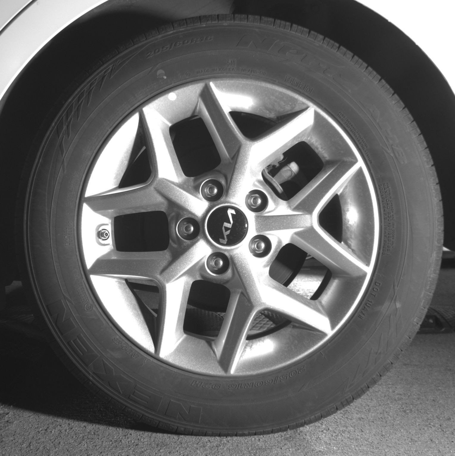 Used 2025 Kia Soul LX w/ LX Technology Package FWD image 17