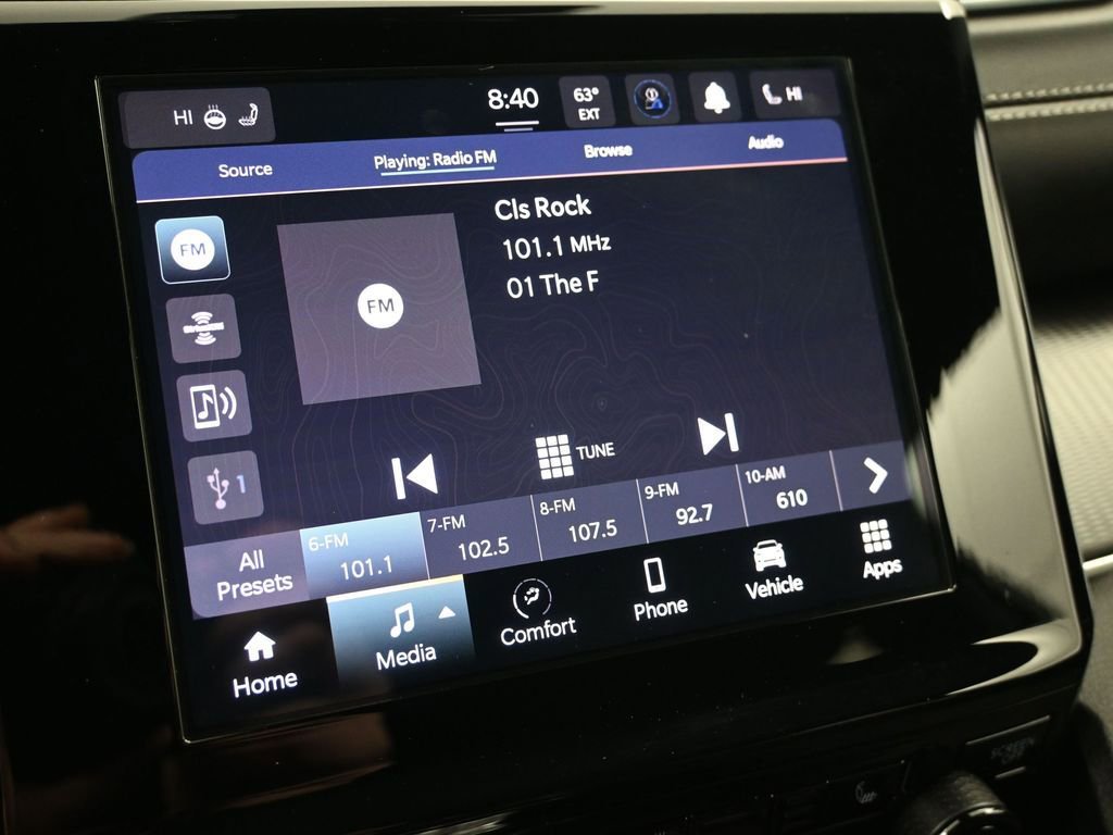 Used 2025 Jeep Grand Cherokee L Altitude image 17